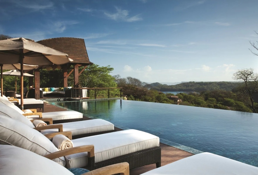 Escape to Exquisite Beachfront Bliss at Four Seasons Resort Peninsula Papagayo 6