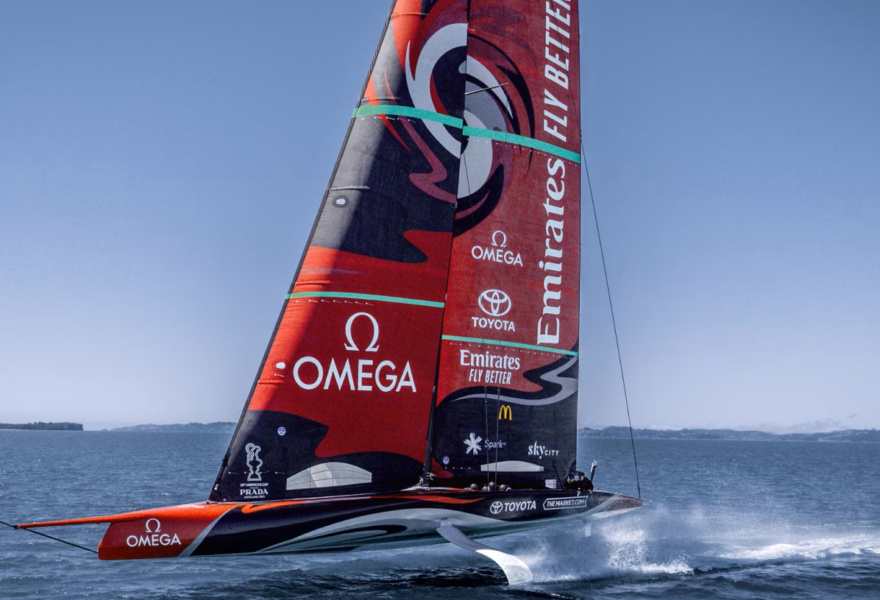 SEAMASTER DIVER 300 M AMERICA S CUP CHRONOGRAPH A Tribute to Oceanic Legacy 3