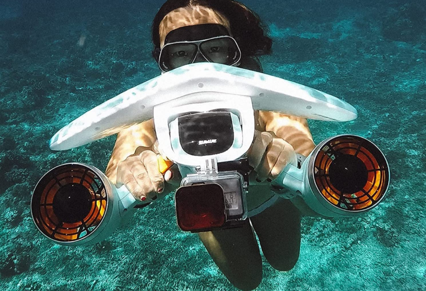 Unleash Your Inner Adventurer with the Worlds FIRST DUAL MOTOR Underwater Scooter 2